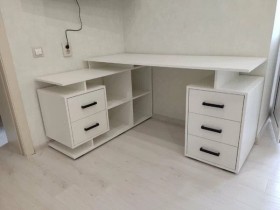 Компьютерный стол угловой СКМУ-3 белый в Нюрбе - nyurba.katalogmebeli.com | фото 3