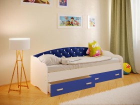 Кровать Софа-8 с мягкой спинкой со стразами (900х2000) Белый/Синий в Нюрбе - nyurba.katalogmebeli.com | фото