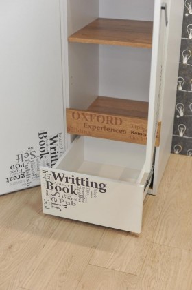 Шкаф для белья «Оксфорд» (Ривьера/Белый с рисунком) в Нюрбе - nyurba.katalogmebeli.com | фото 4